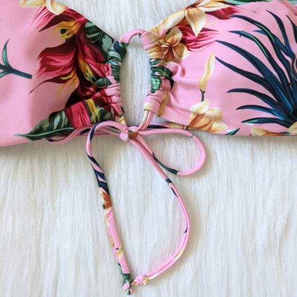 Pink tropical leaf and floral print bikini top - Picture 2 of 9